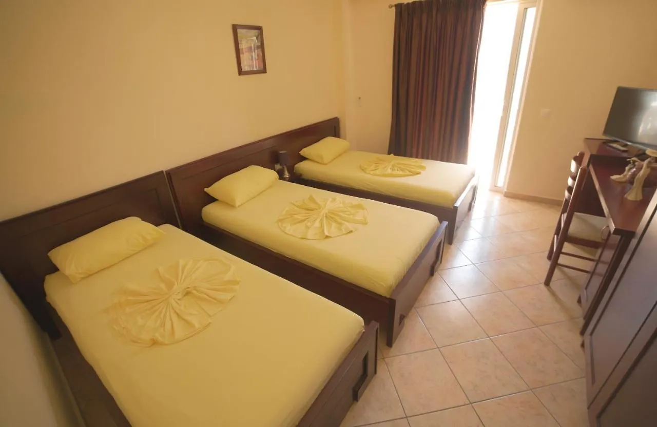 ***  Hotel Serxho Sarande Albania