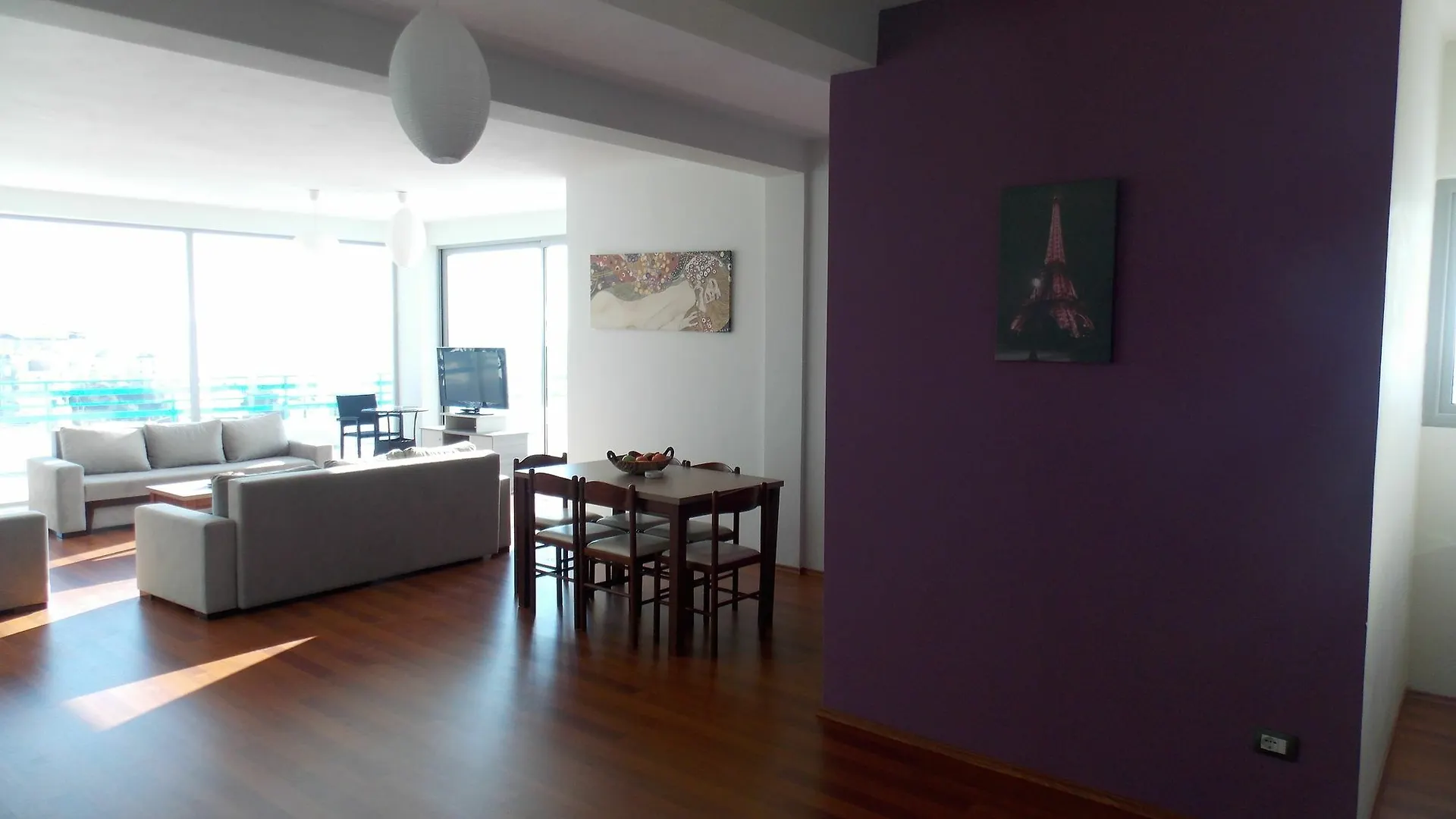 ***  Hotel Serxho Sarande Albania