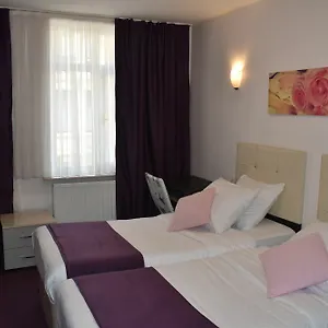 *** Отель Meribel Бельгия